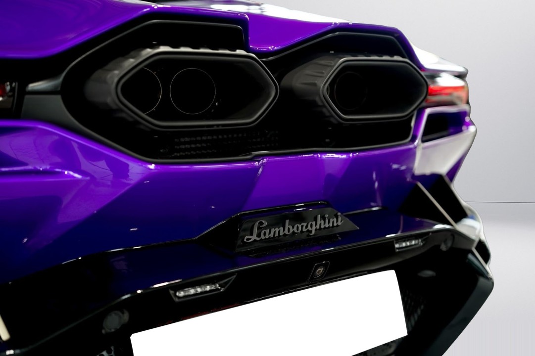 Lamborghini Revuelto - foto 39