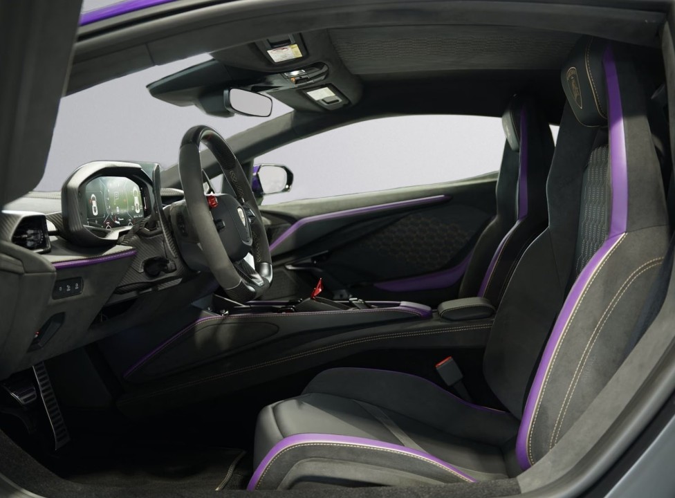 Lamborghini Revuelto - foto 16