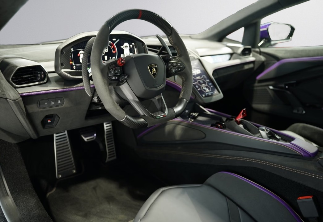 Lamborghini Revuelto - foto 13