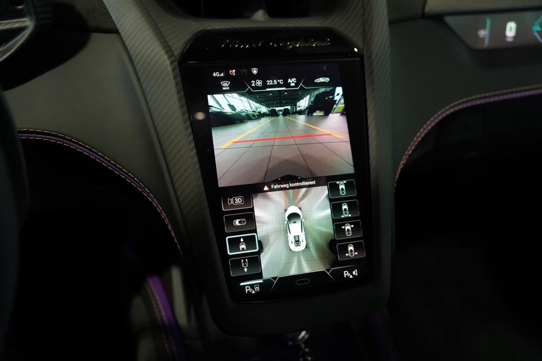 Lamborghini Revuelto - foto 24