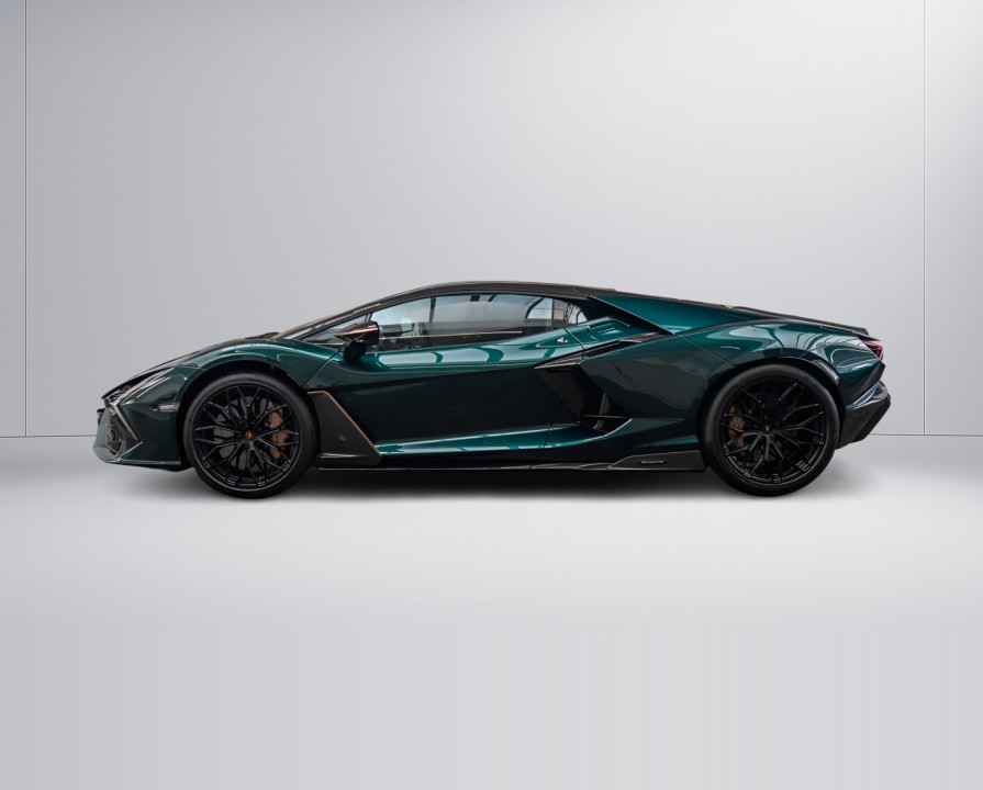 Lamborghini Revuelto (5)