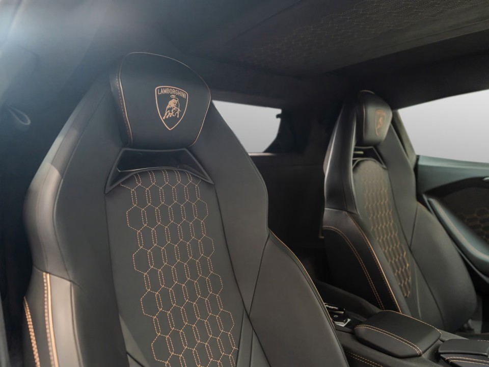 Lamborghini Revuelto - foto 10