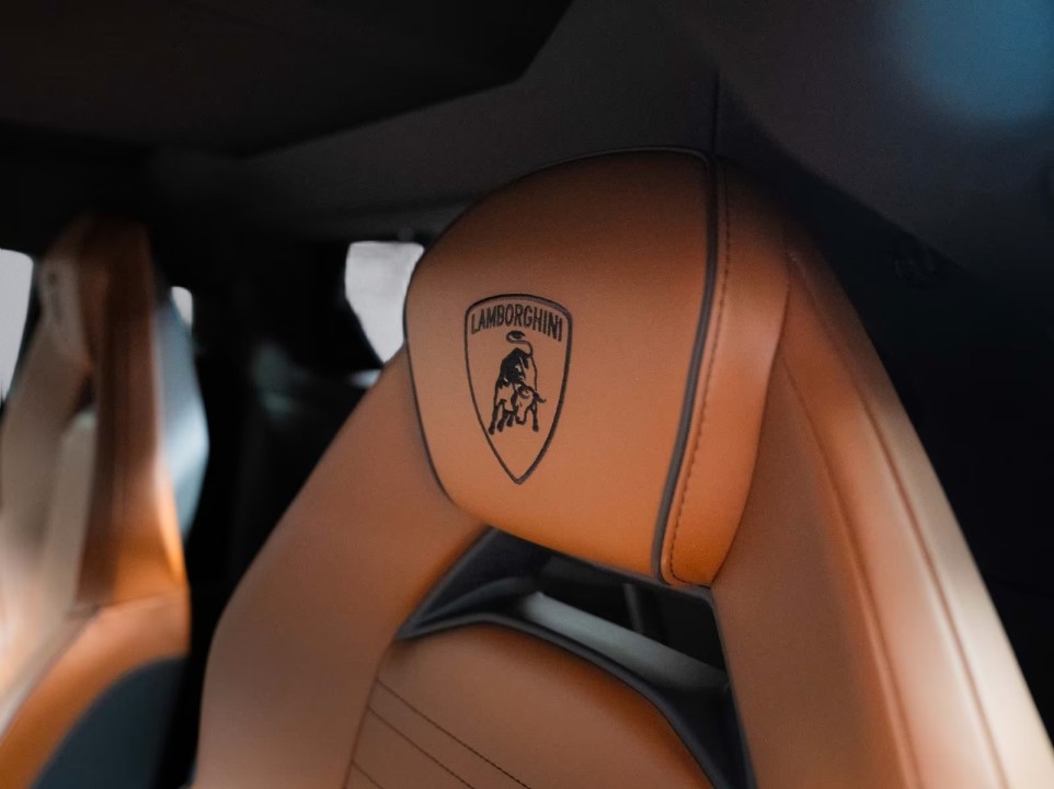 Lamborghini Revuelto - foto 9