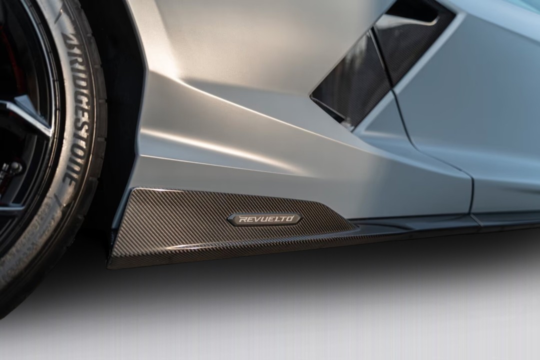Lamborghini Revuelto - foto 19