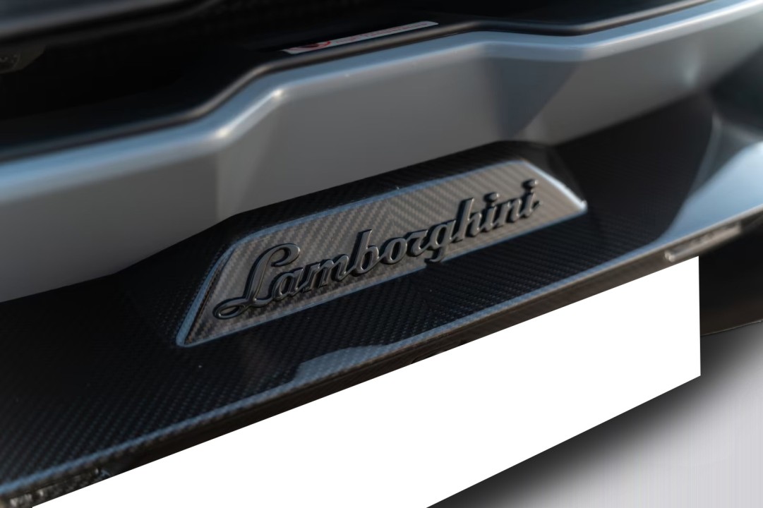 Lamborghini Revuelto - foto 18