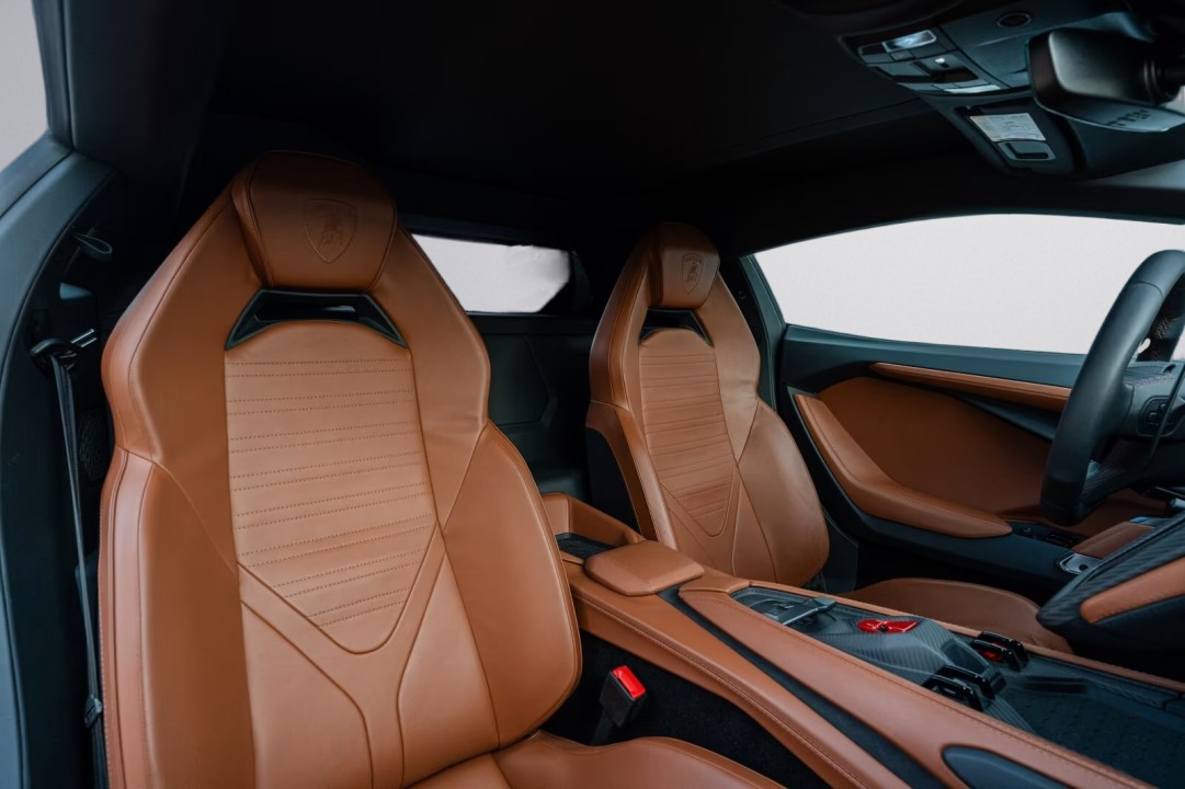 Lamborghini Revuelto - foto 9