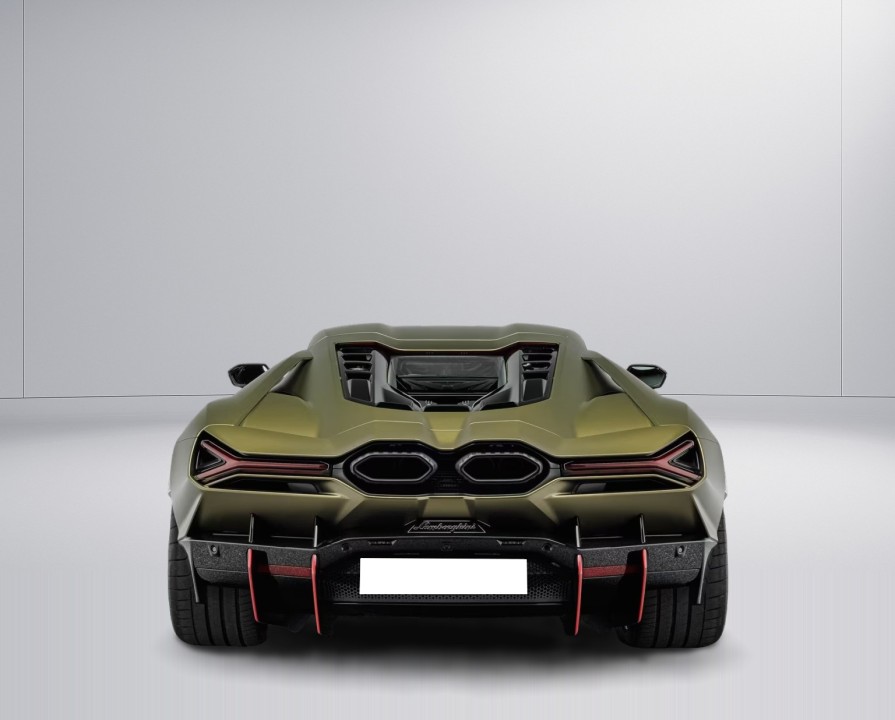 Lamborghini Revuelto (4)
