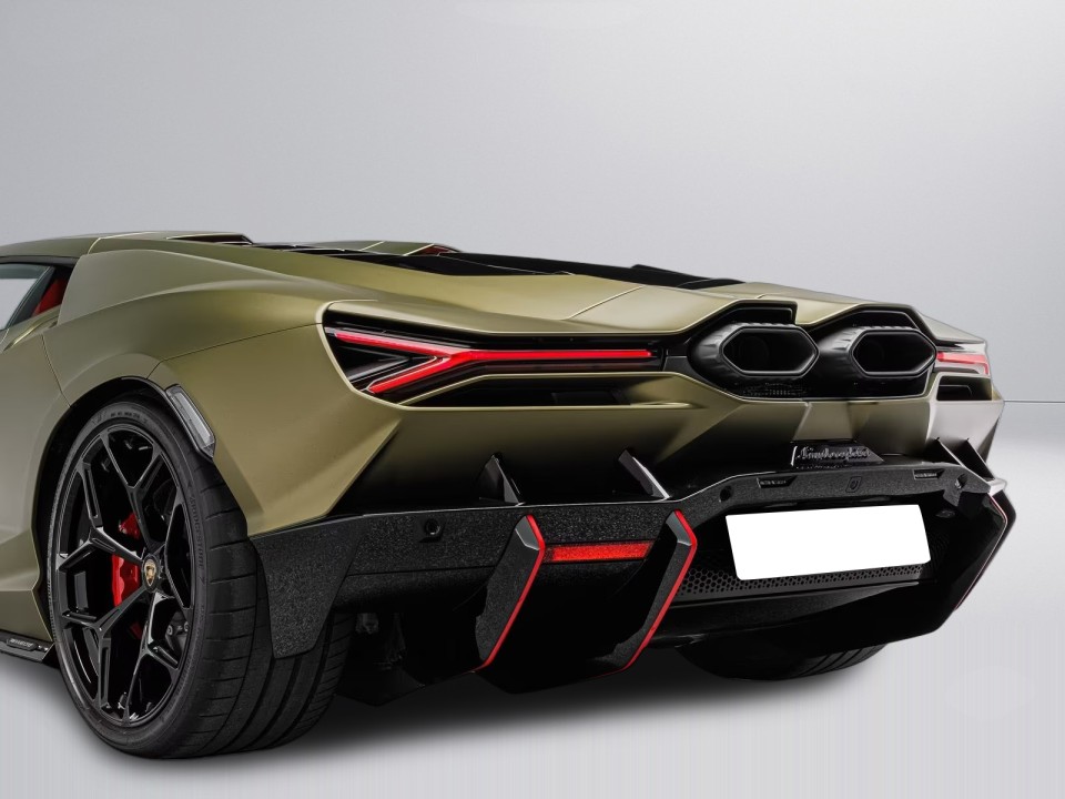 Lamborghini Revuelto - foto 22