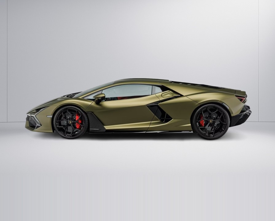 Lamborghini Revuelto - foto 6