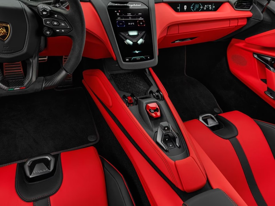 Lamborghini Revuelto - foto 16
