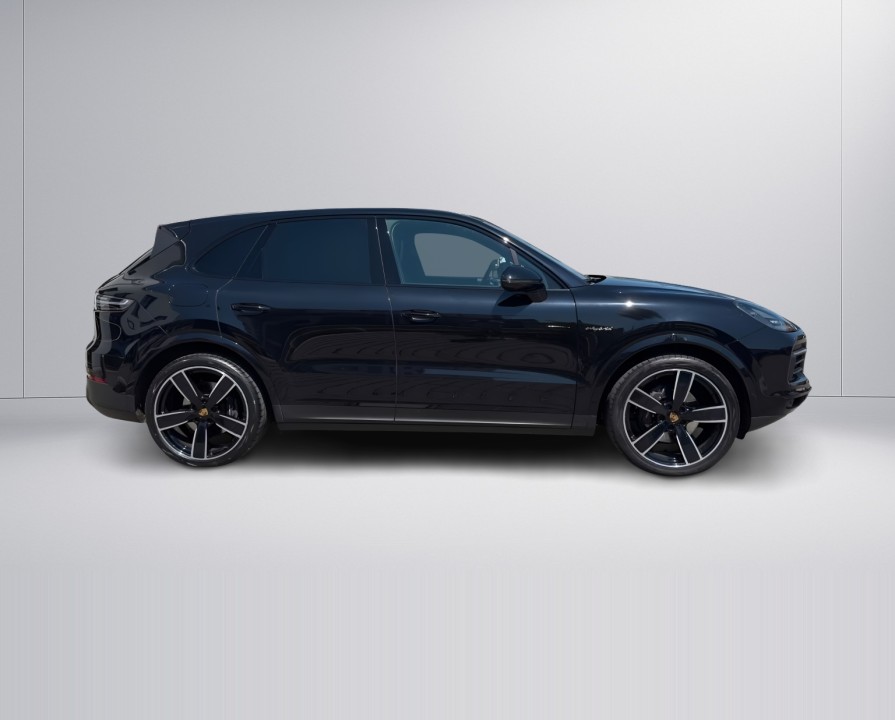 Porsche Cayenne E-Hybrid (2)