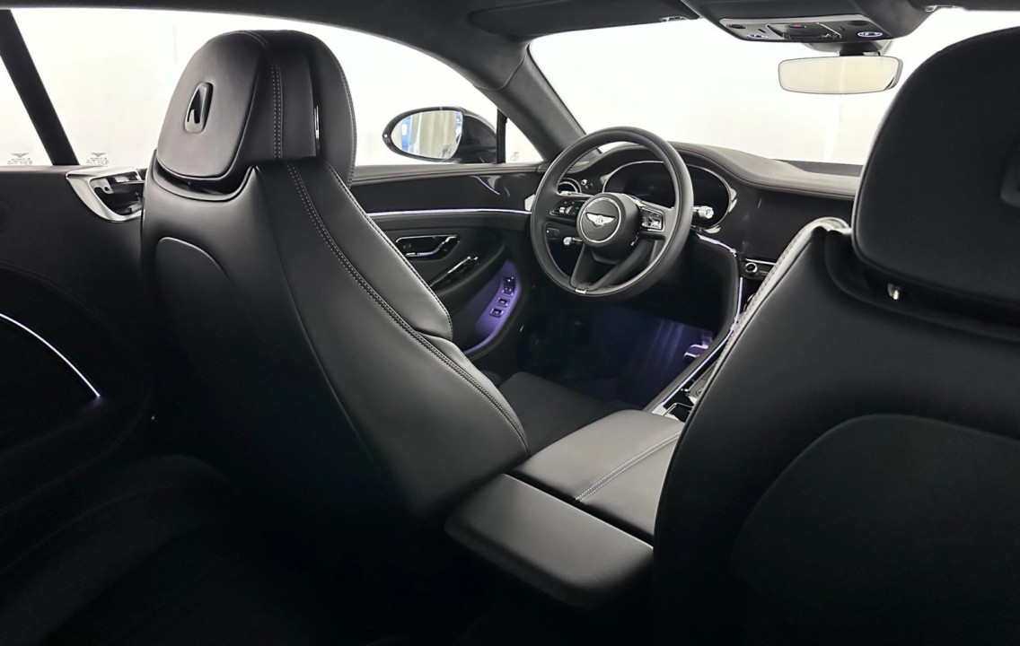 Bentley Continental GT V8 - foto 12