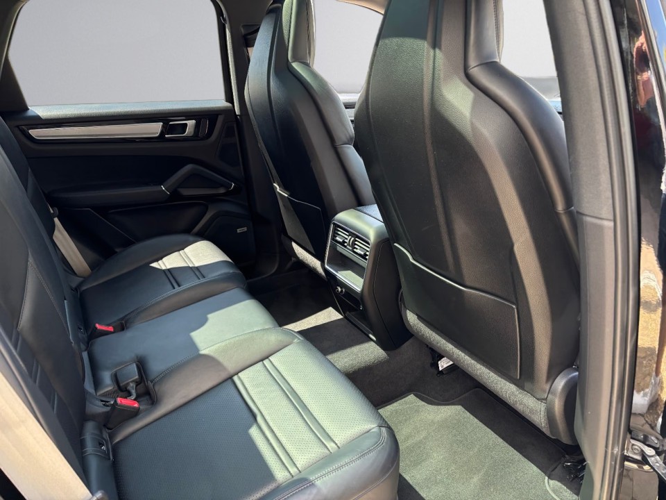 Porsche Cayenne S Platinum Edition - foto 12