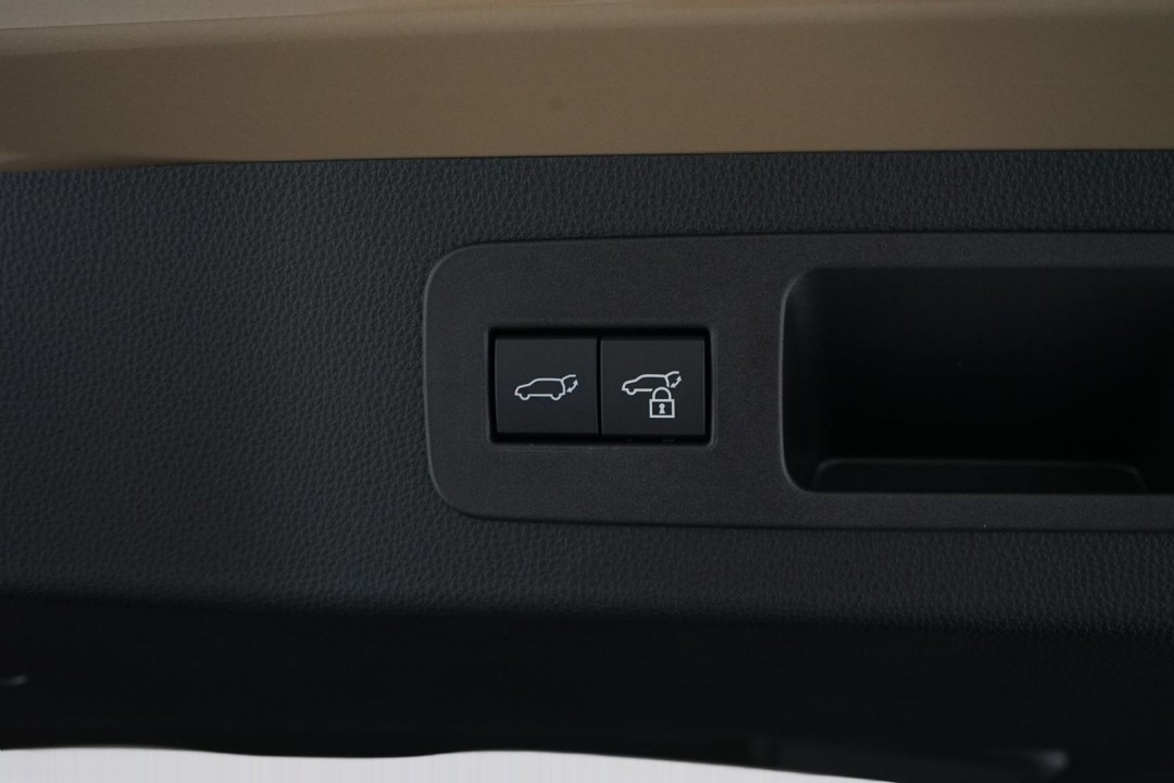 Lexus Seria LX 700h Overtrail - foto 30