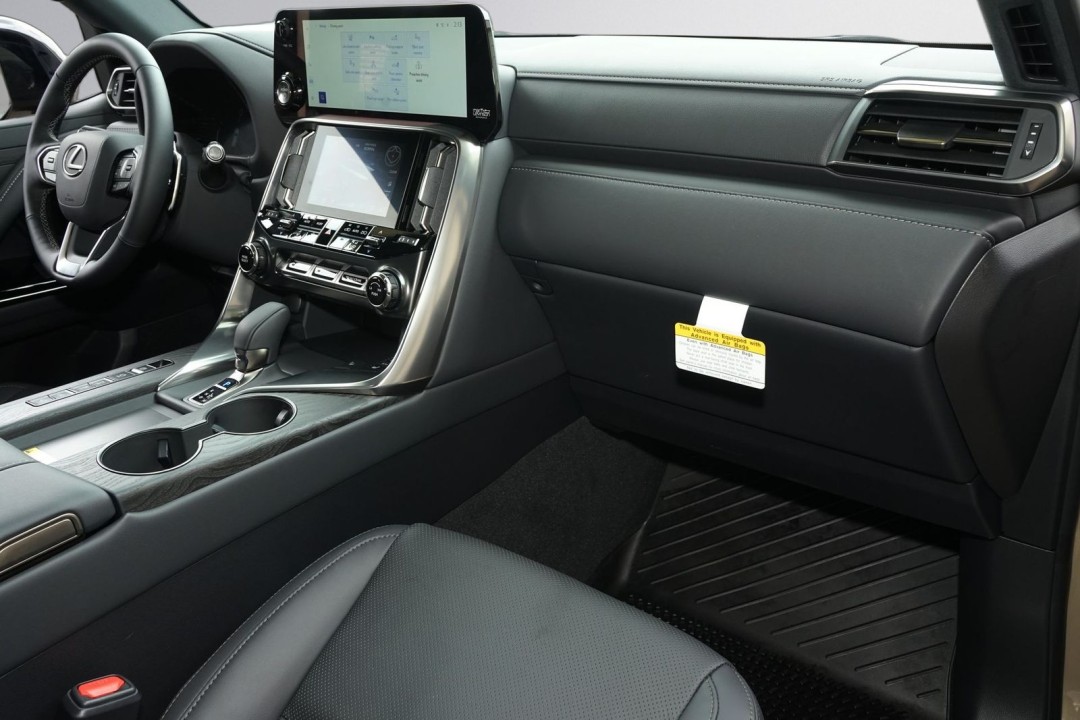 Lexus Seria LX 700h Overtrail - foto 6