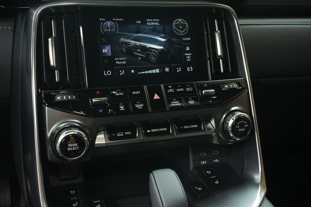 Lexus Seria LX 700h Overtrail - foto 21