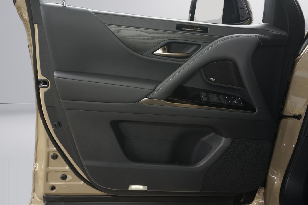 Lexus Seria LX 700h Overtrail - foto 13