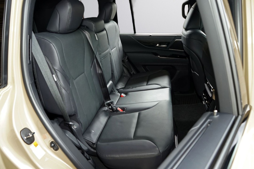 Lexus Seria LX 700h Overtrail - foto 10