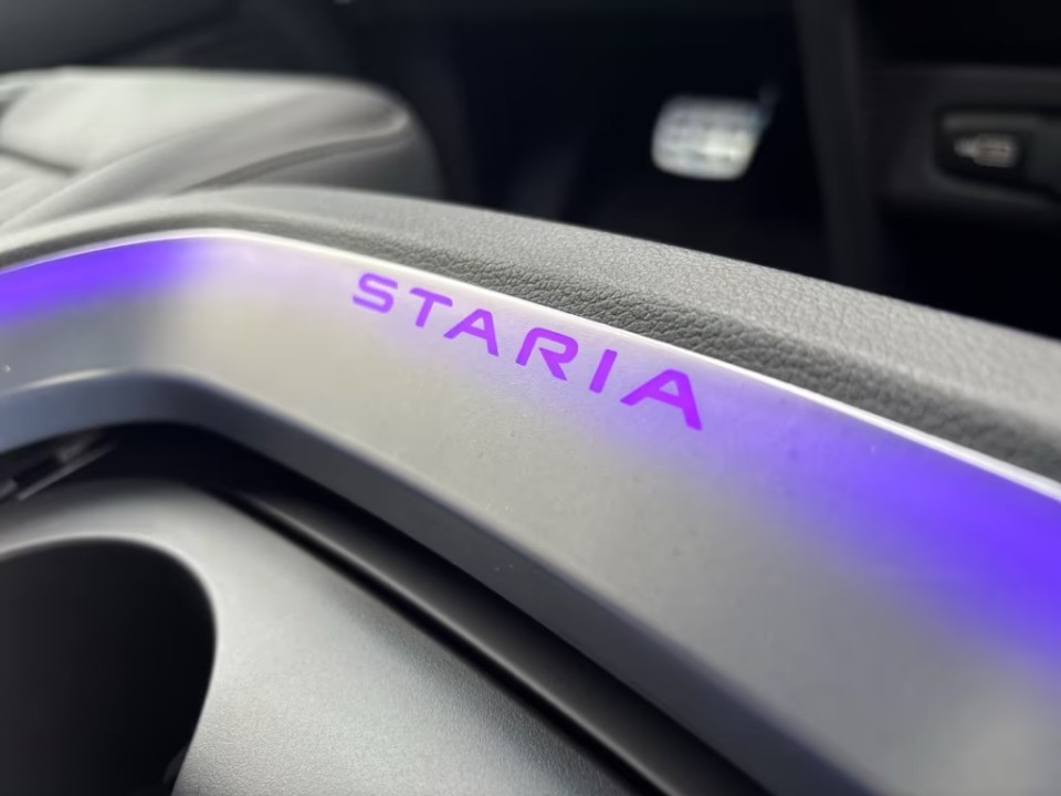 Hyundai Staria Signature HEV - foto 15
