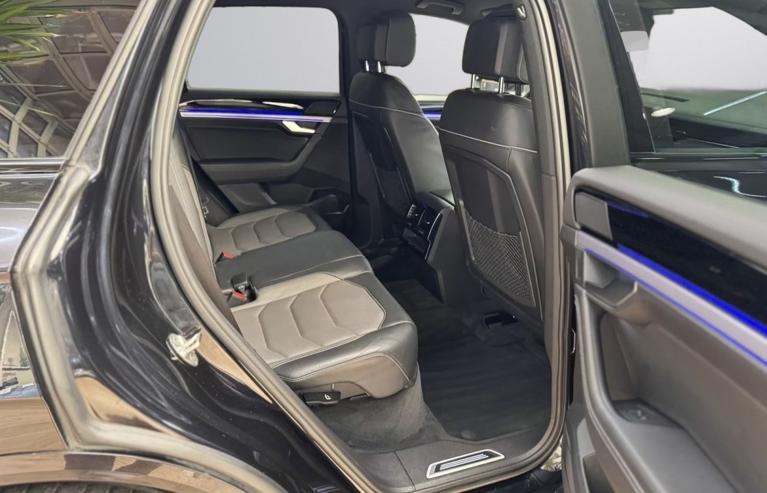 Volkswagen Touareg V6 TDI R-Line Black Style - foto 17