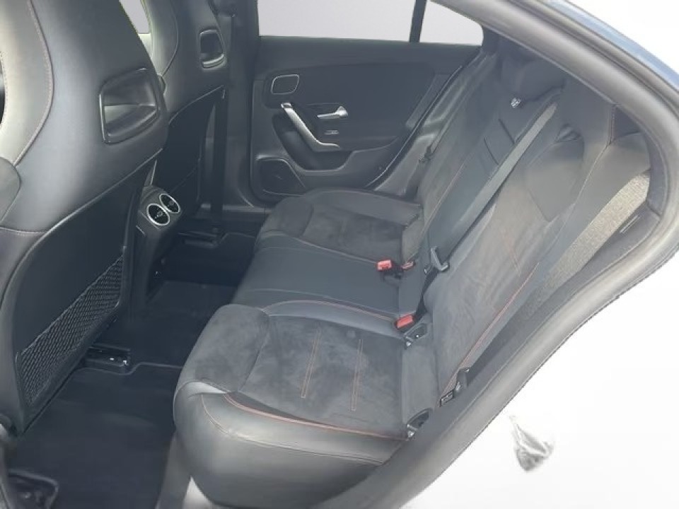 Mercedes-Benz CLA 250e AMG Line - foto 10