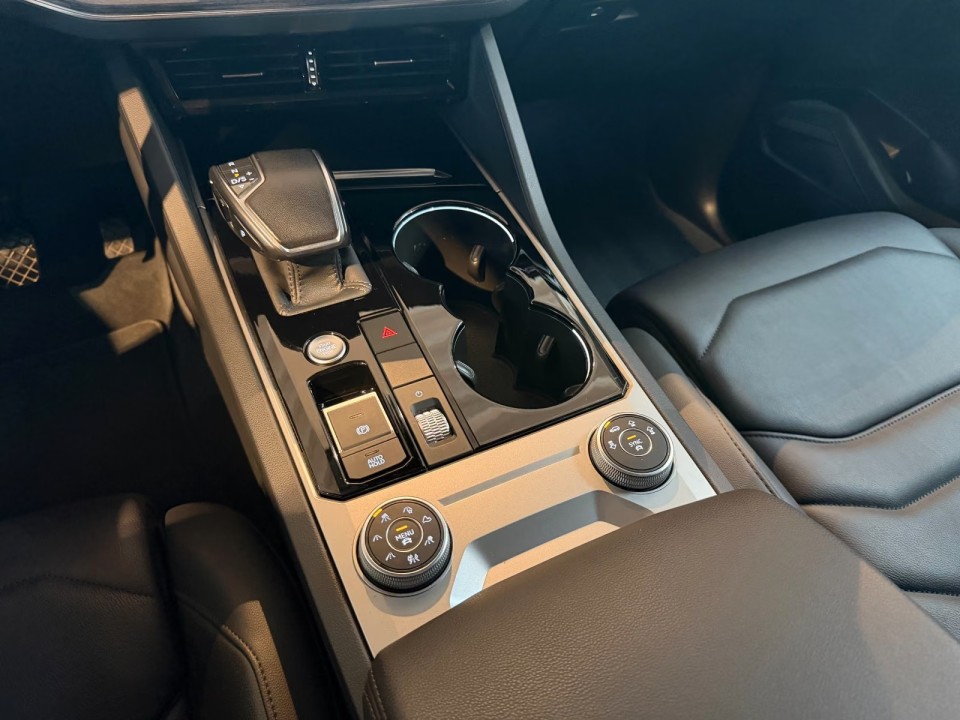 Volkswagen Touareg V6 TDI - foto 10