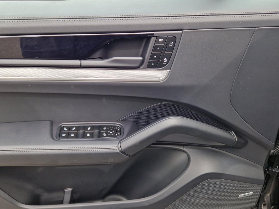 Porsche Cayenne E-Hybrid - foto 18