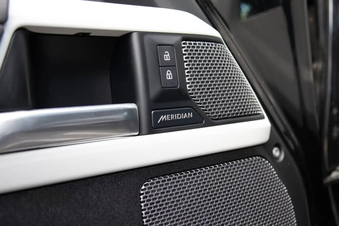 Land Rover Defender 110 D250 XS Edition - foto 13