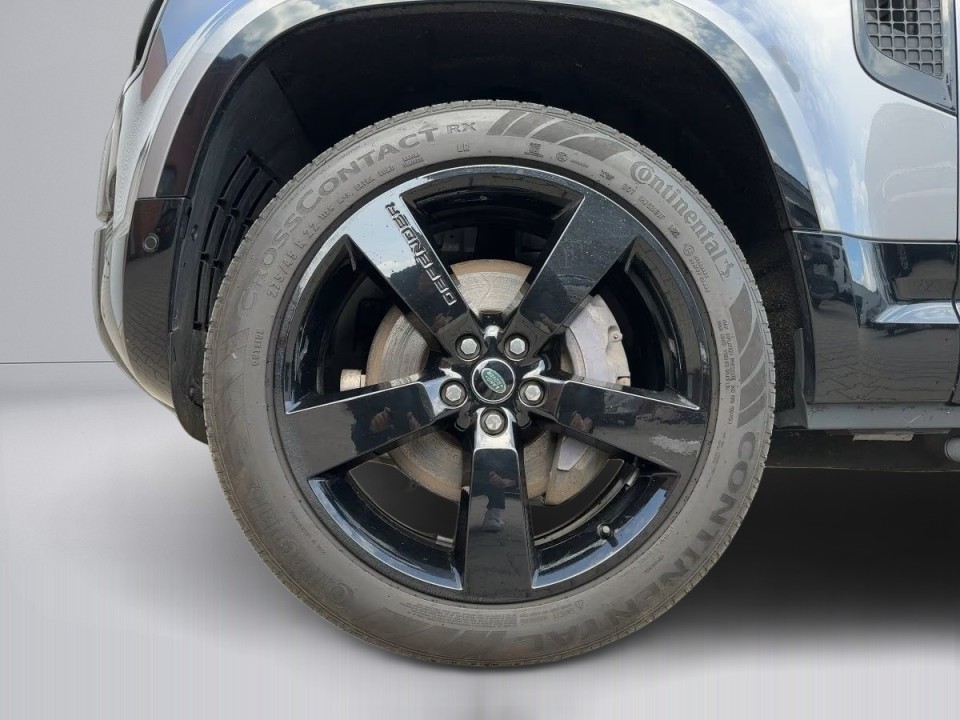 Land Rover Defender 90 D300 X-Dynamic HSE - foto 16