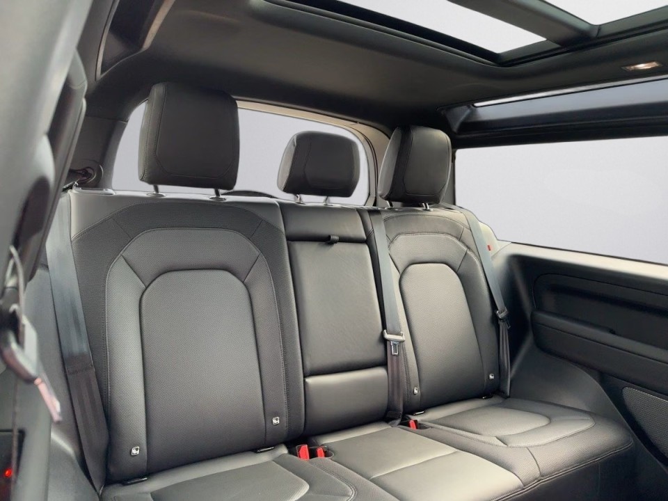 Land Rover Defender 90 D300 X-Dynamic HSE - foto 12