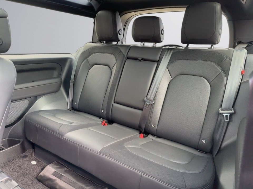 Land Rover Defender 90 D300 X-Dynamic HSE - foto 11