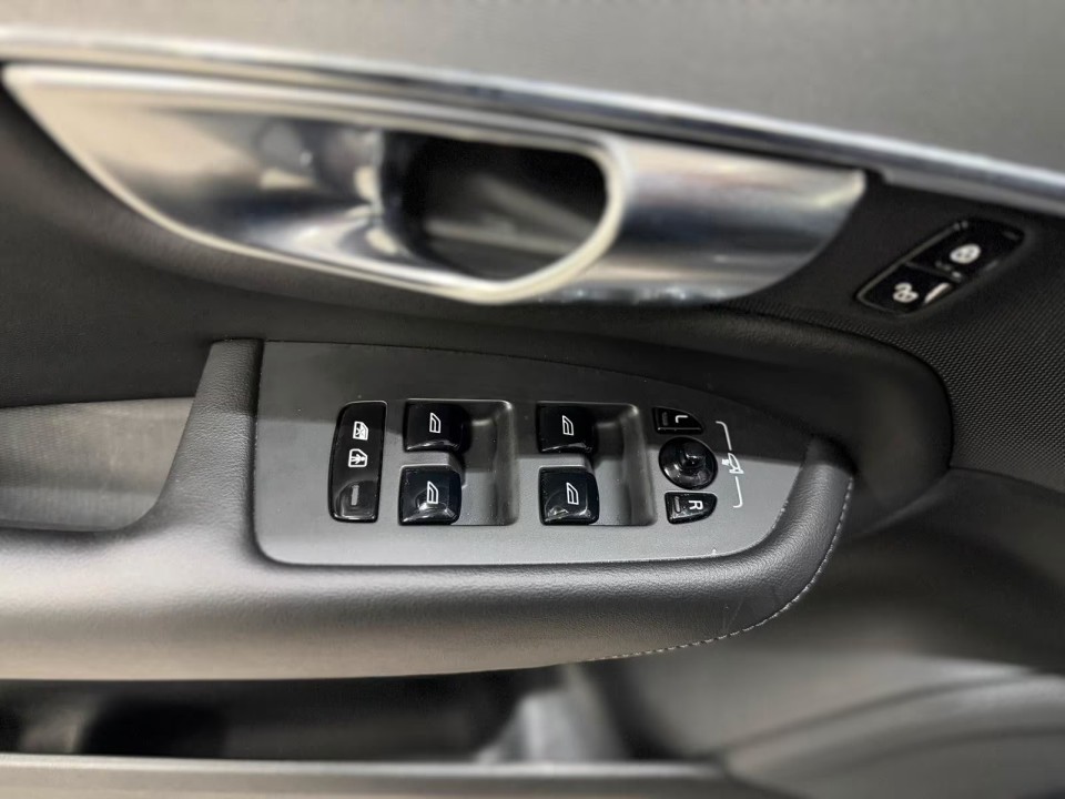 Volvo XC 90 T8 Recharge AWD - foto 24