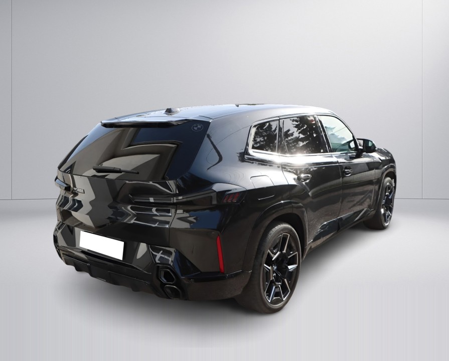 BMW XM 50e (5)