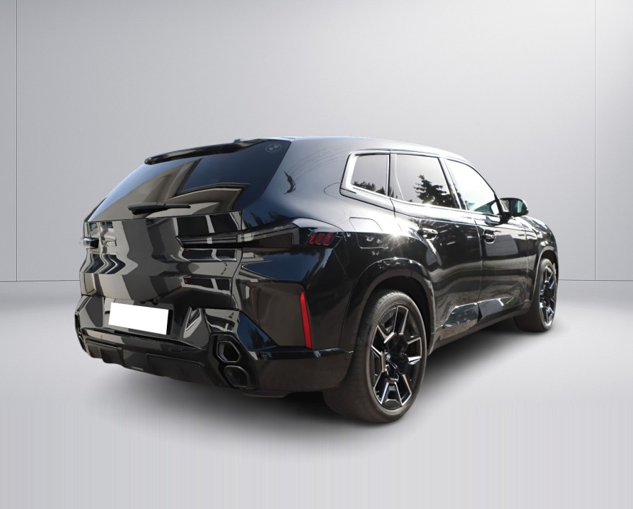 BMW XM 50e - foto 6