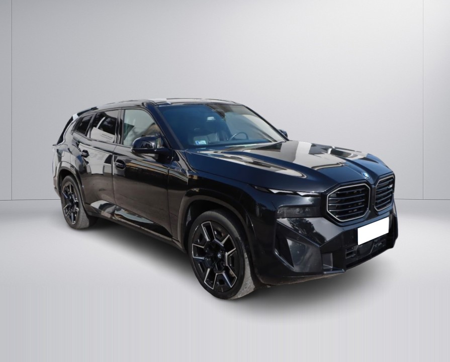 BMW XM 50e (2)