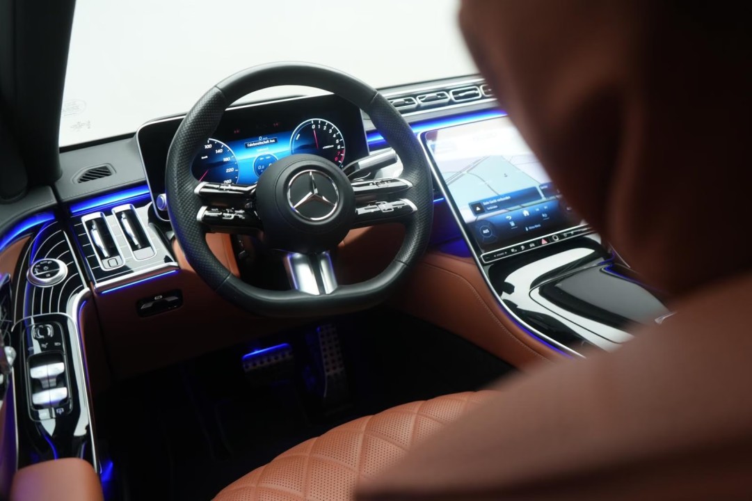 Mercedes-Benz S 580e 4MATIC AMG Line - foto 15