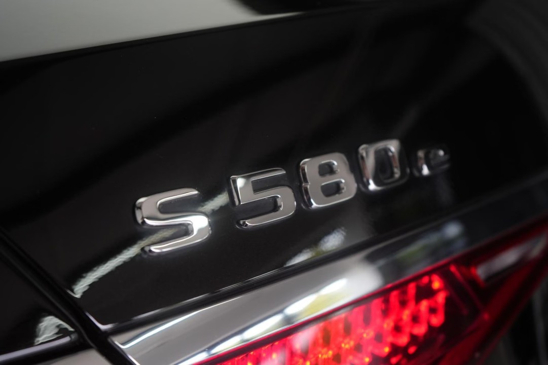 Mercedes-Benz S 580e 4MATIC AMG Line - foto 33