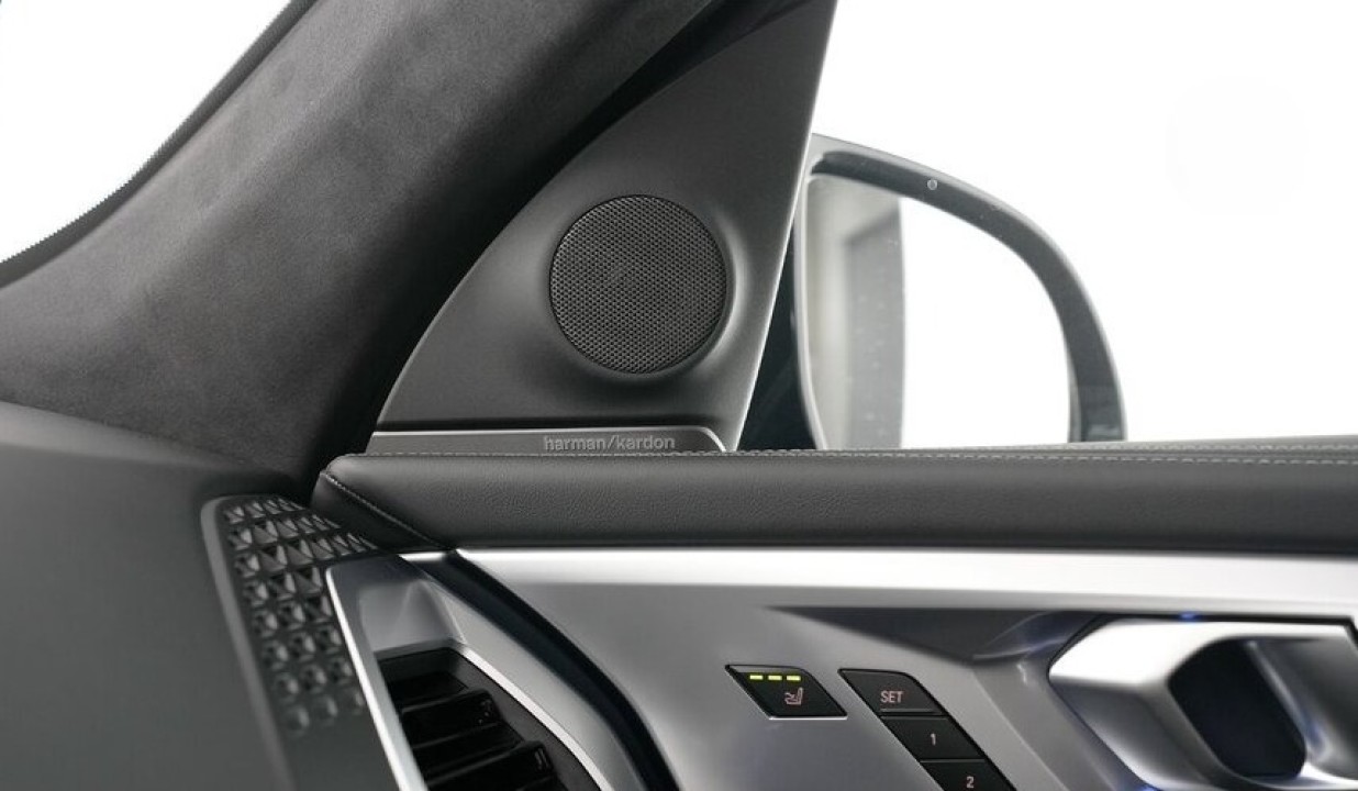BMW XM 50e - foto 27