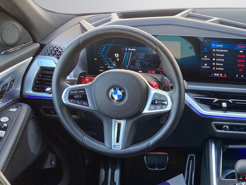 BMW XM 50e - foto 10