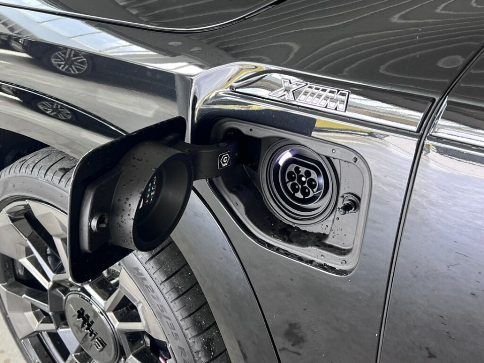 BMW XM 50e - foto 24