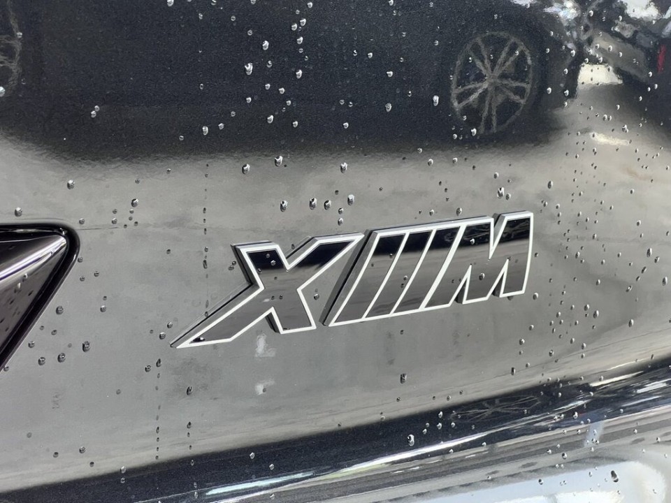 BMW XM 50e - foto 22