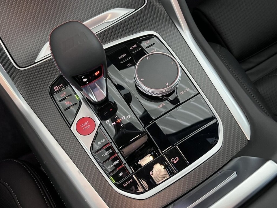 BMW XM 50e - foto 10