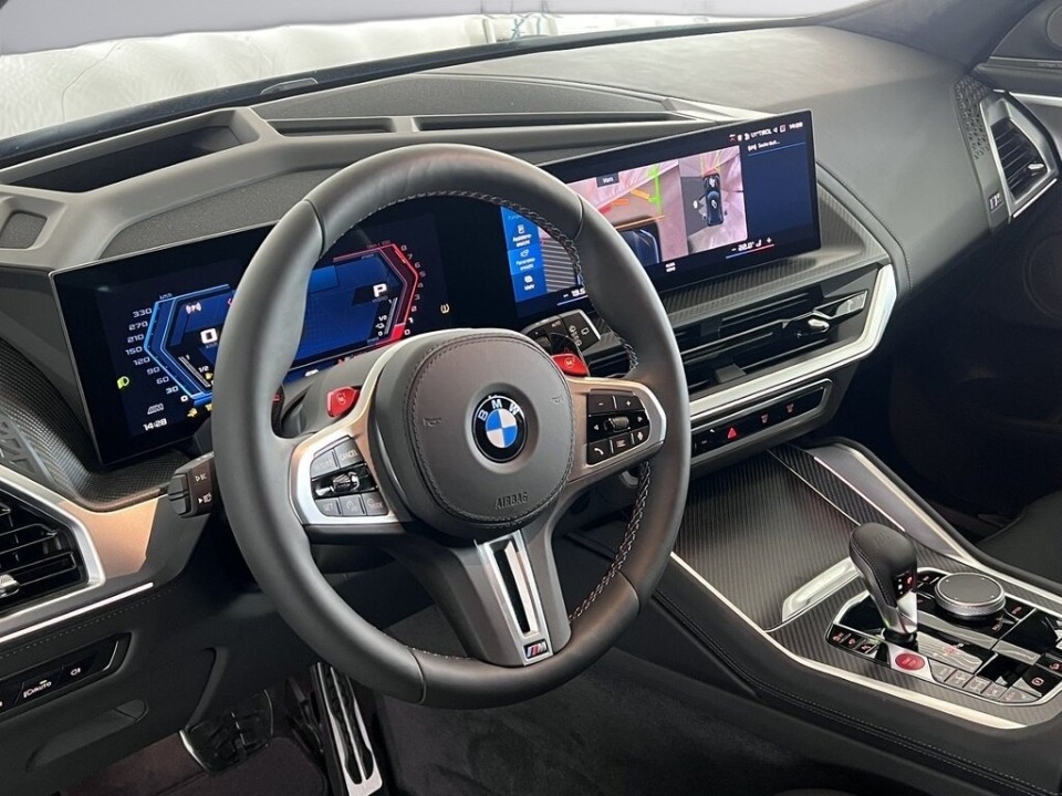 BMW XM 50e - foto 8