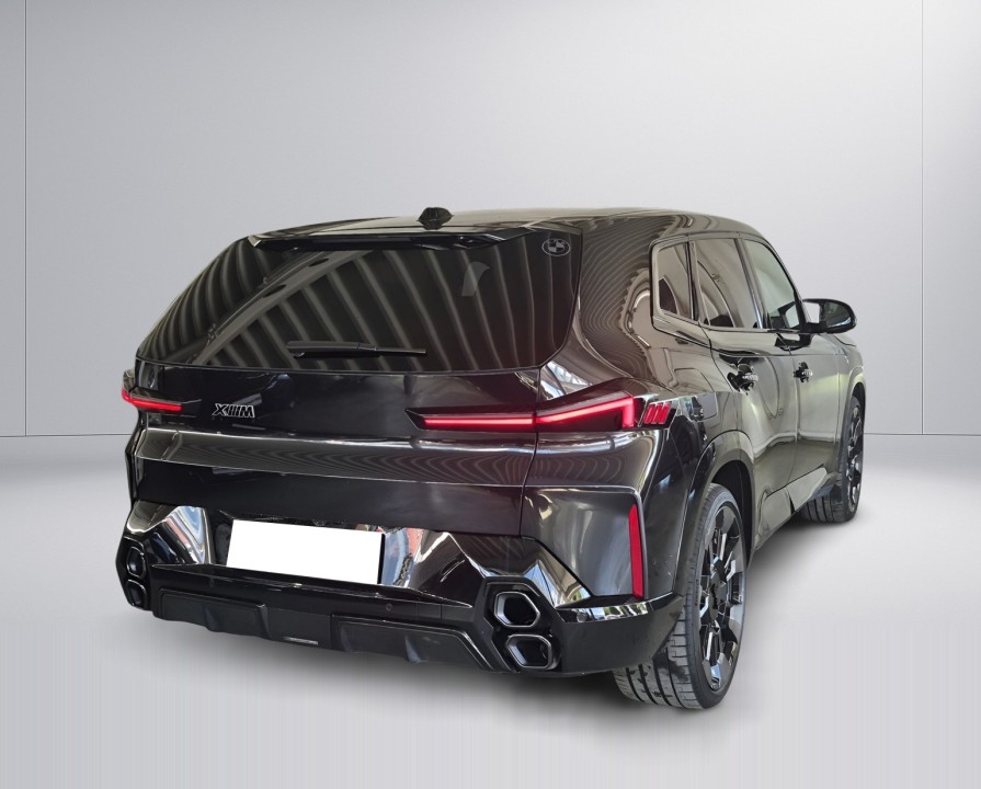 BMW XM 50e (3)