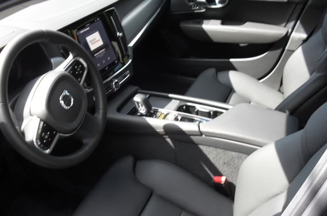 Volvo S90 B5 AWD Ultimate Bright (3)