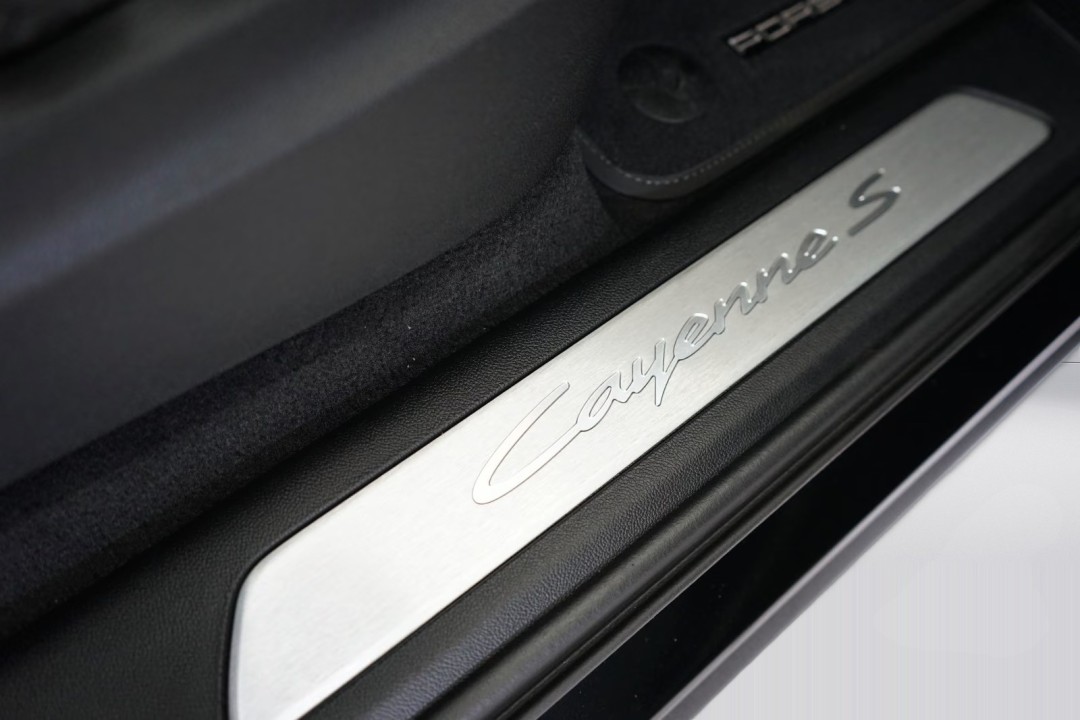Porsche Cayenne Coupe S E-Hybrid - foto 29