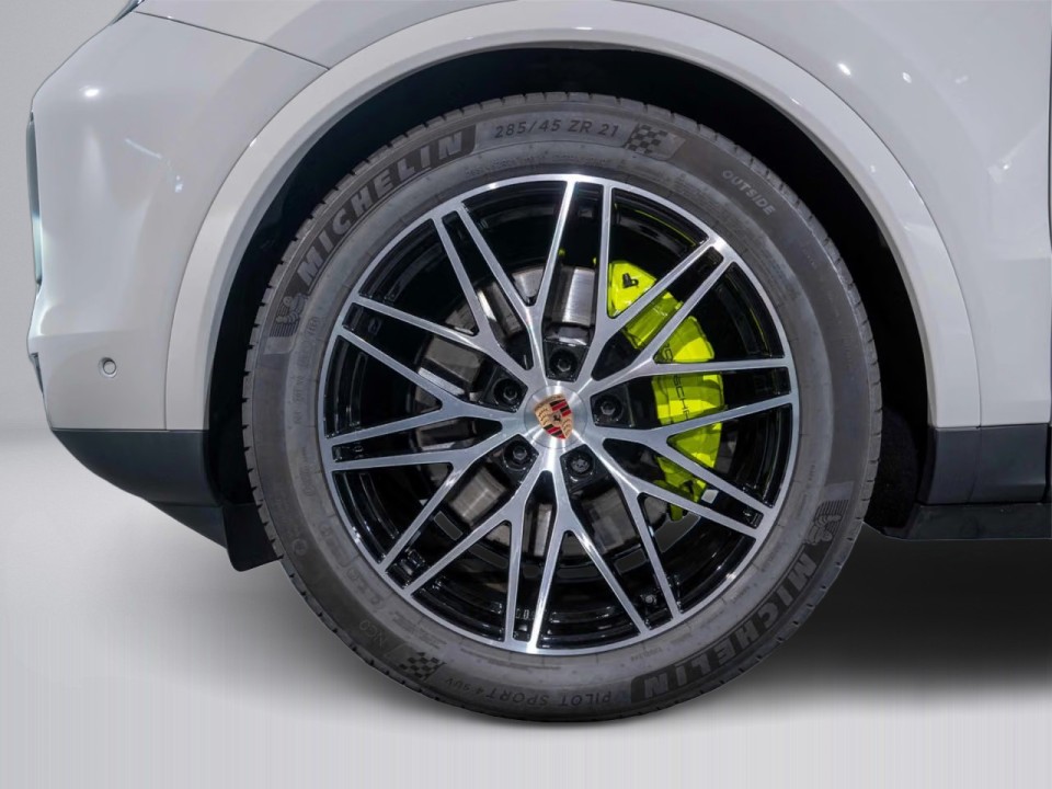 Porsche Cayenne Coupe E-Hybrid - foto 29