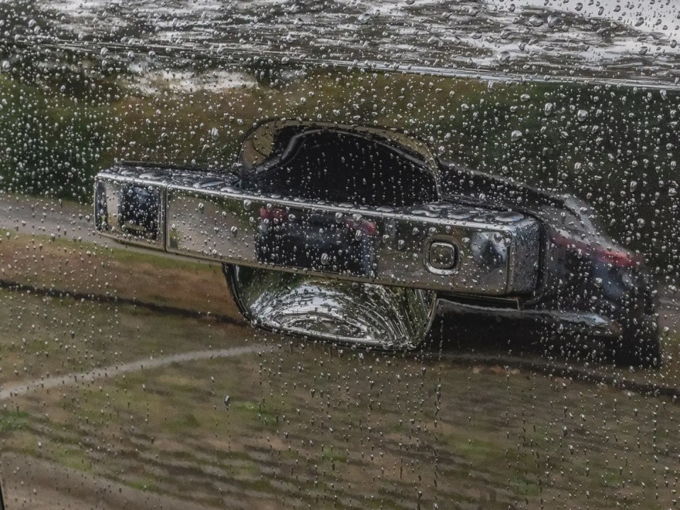 Land Rover Defender 90 D200 X-Dynamic SE - foto 14