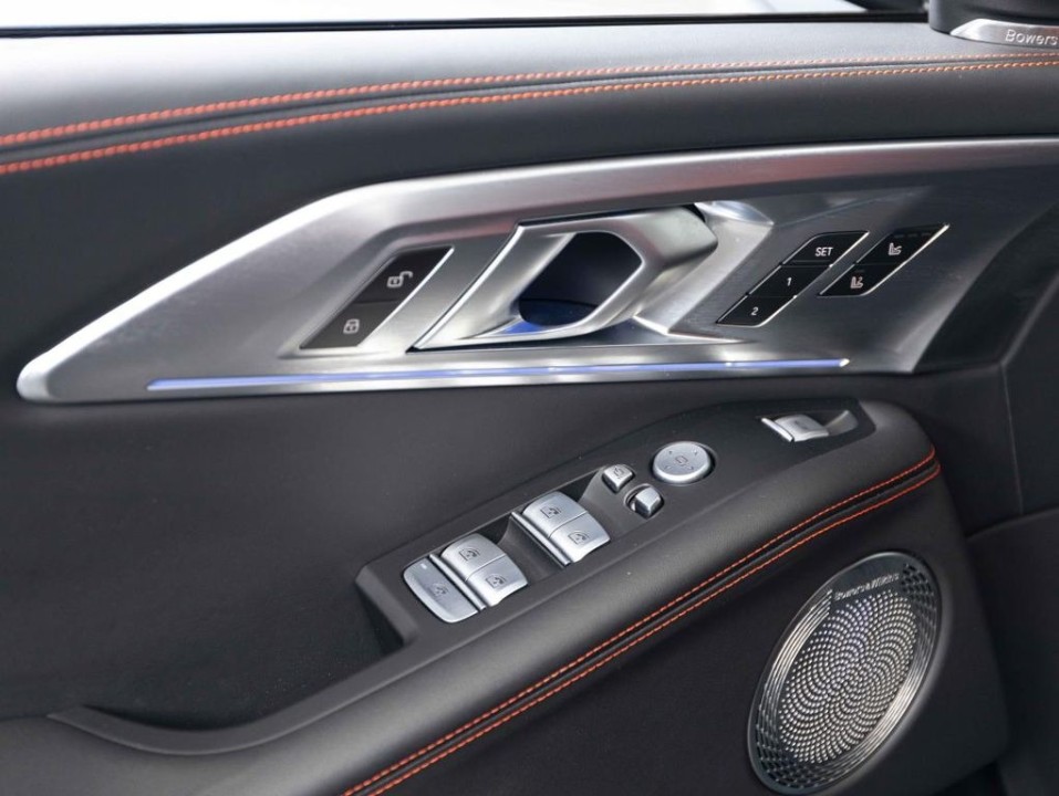 BMW XM - foto 16