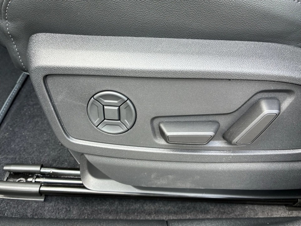 Audi Q5 40 TFSI Quattro - foto 25